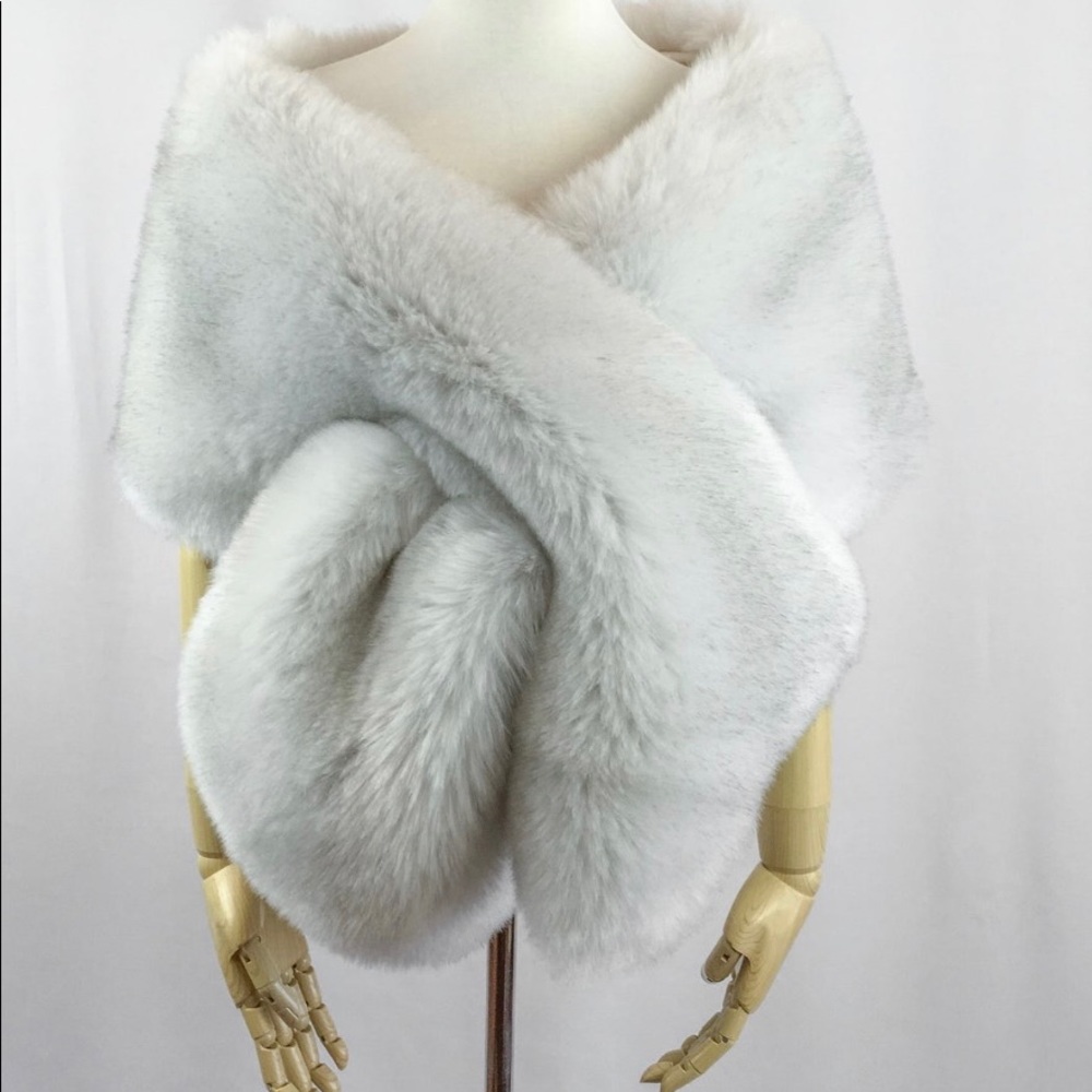 Grey Faux Fur Wrap